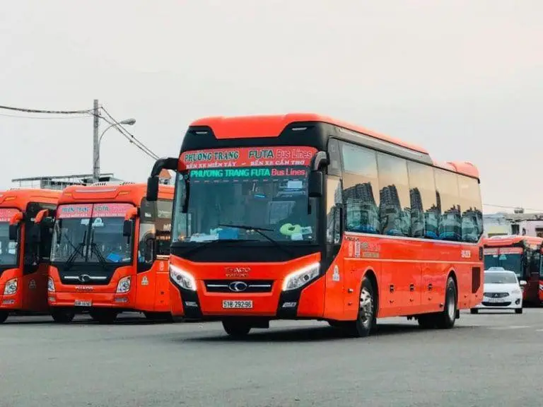 Bãi đậu xe và xe khách tại Bến xe Phía Bắc Nha Trang