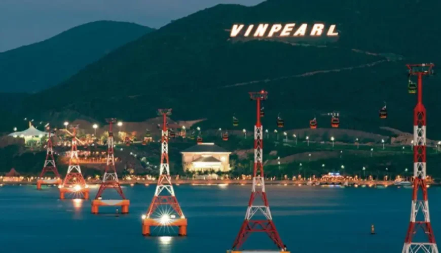 cáp treo vượt biển Vinpearl Nha Trang nhìn từ trên cao