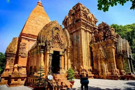 Kiến trúc Tháp Bà Ponagar Nha Trang