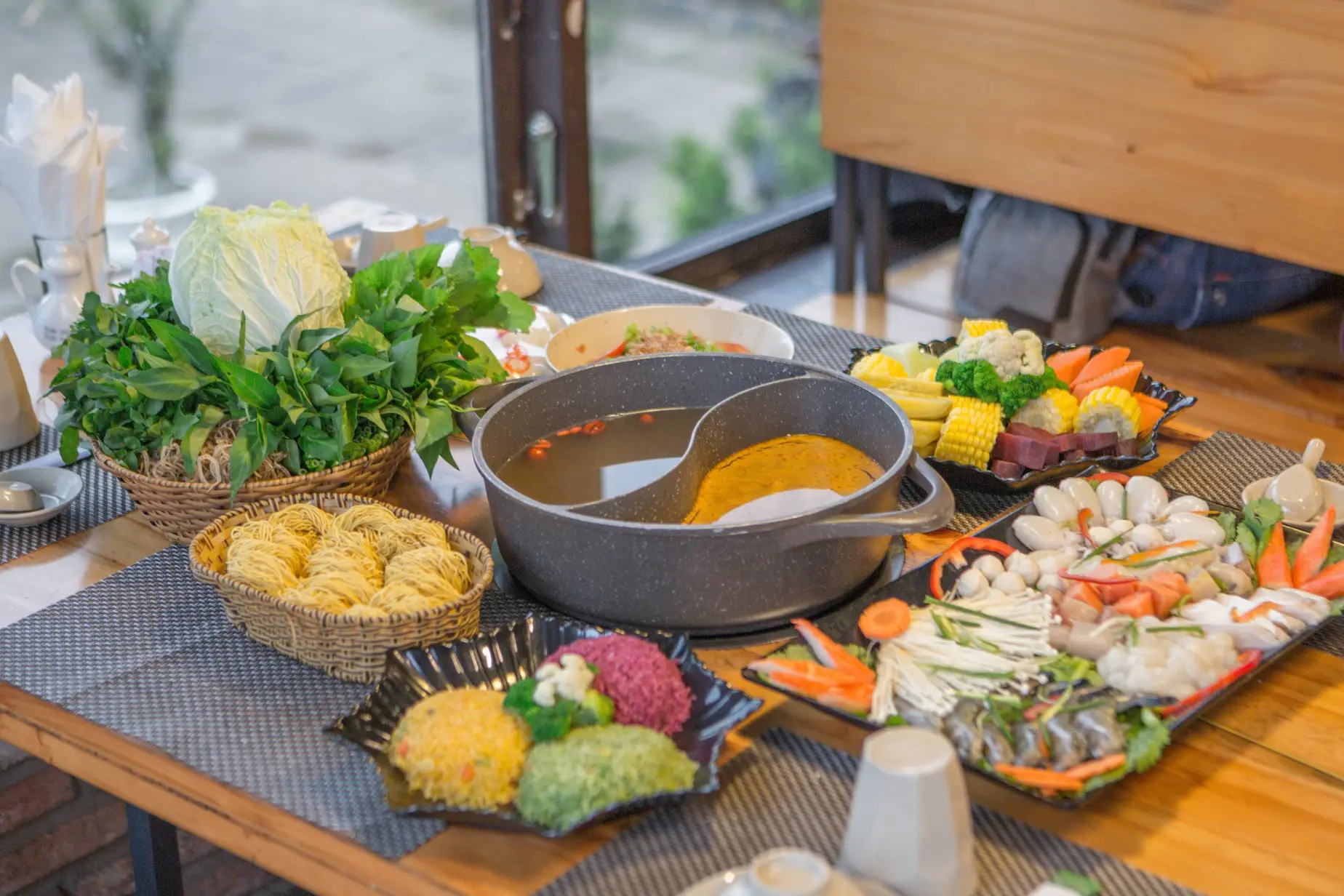 Rau củ tươi ngon tại buffet rau Đà Lạt
