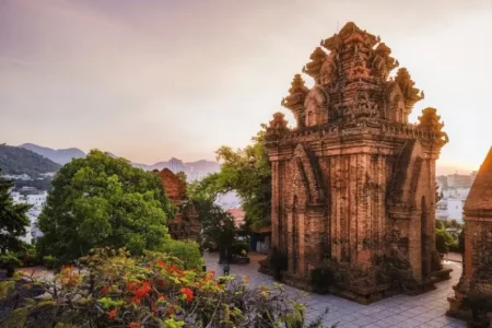 Toàn cảnh Tháp Bà Ponagar Nha Trang nhìn từ trên cao