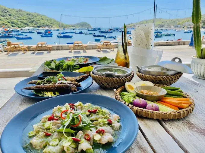 Ẩm thực hải sản tại resort Vĩnh Hy