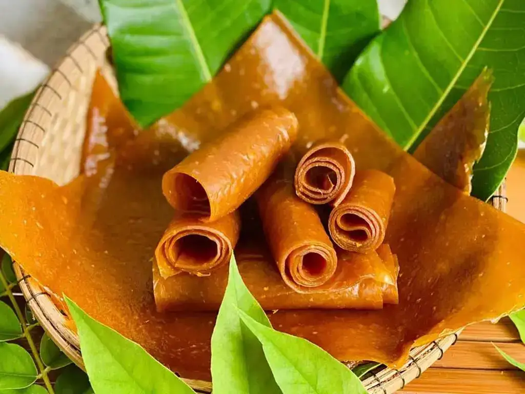 Bánh tráng xoài Cam Ranh