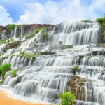 Thác Pongour bảy tầng giữa rừng xanh Lâm Đồng