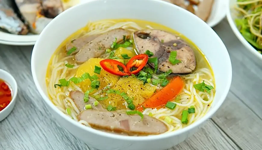 nấu bún cá Nha Trang chuẩn vị với chả cá dai ngon