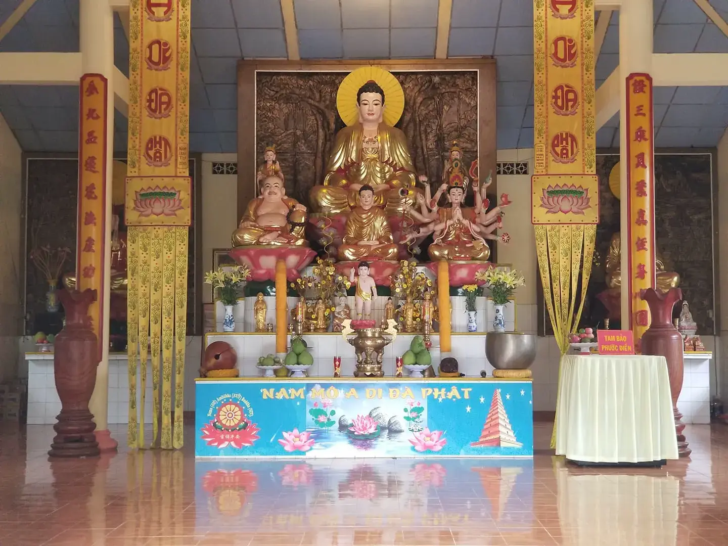 Tượng Phật Thích Ca tại Chùa Sư Muôn Phú Quốc
