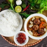Tô bún chả gần tôi ở Nha Trang